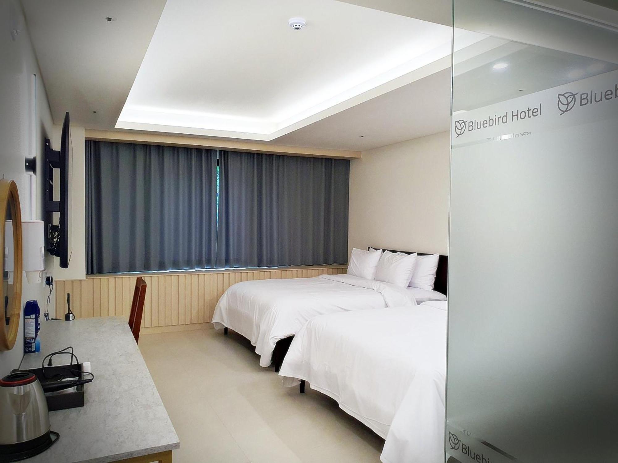 Bluebird Hotel Инчон Экстерьер фото