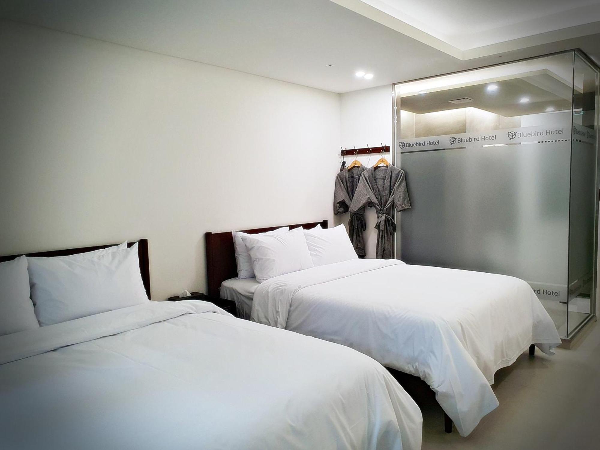 Bluebird Hotel Инчон Экстерьер фото