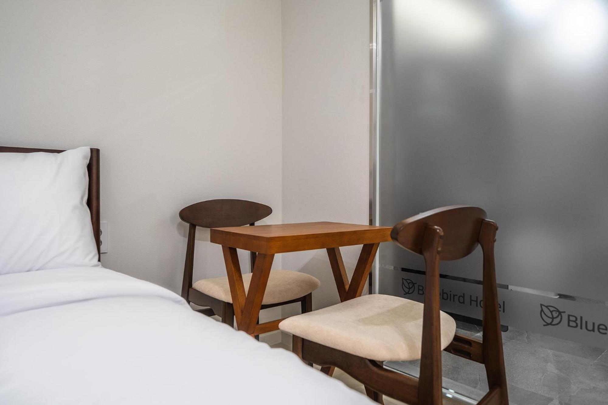 Bluebird Hotel Инчон Экстерьер фото